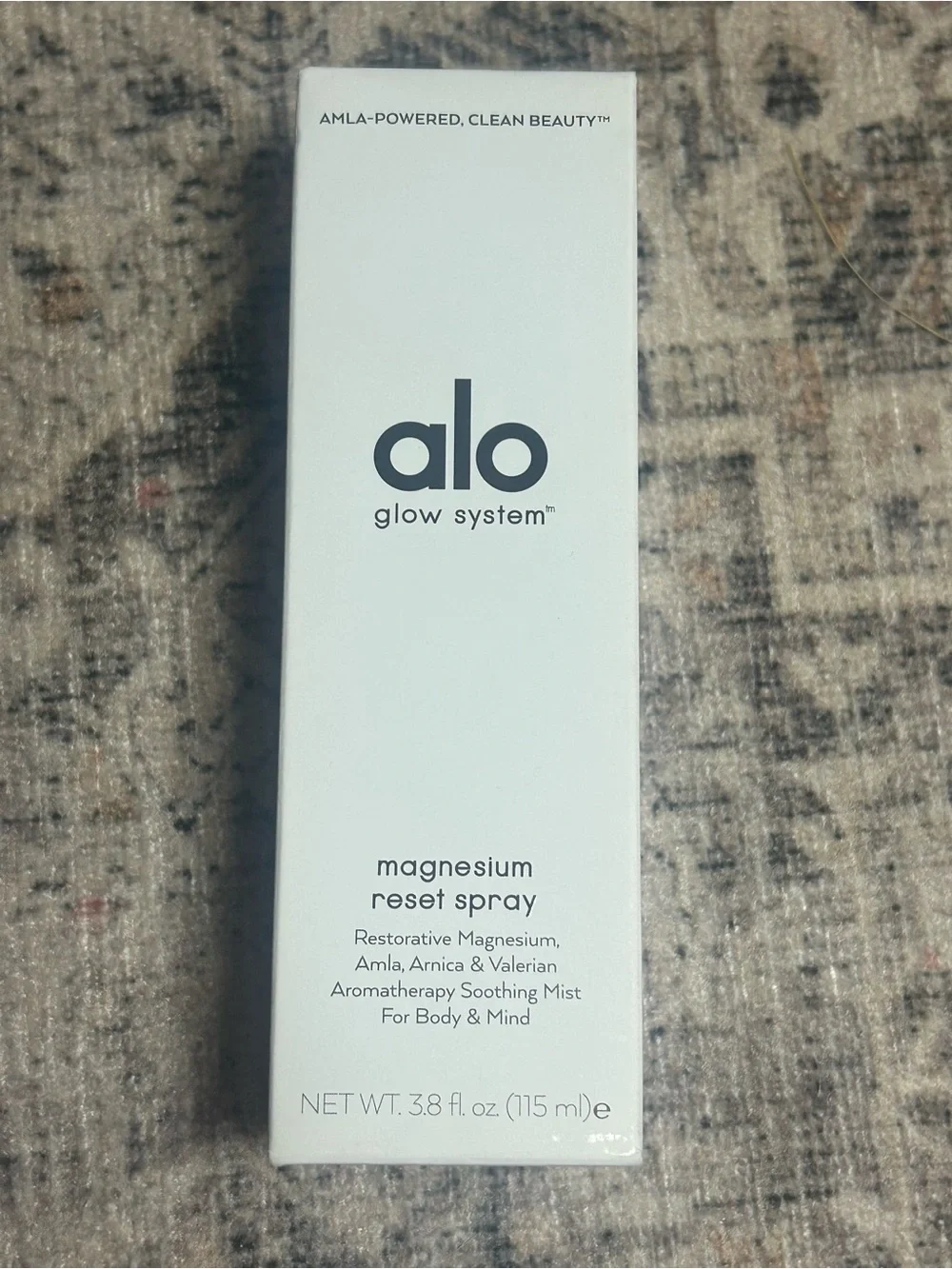 ALO Yoga Magnesium Reset Spray - White